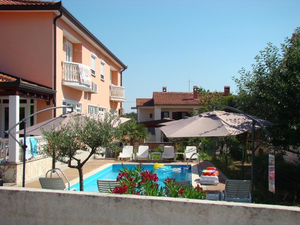Apartments Kimm Poreč Eksteriør bilde